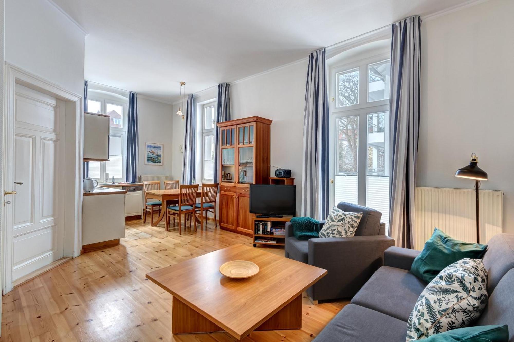 Villa Ahlbeck - Ferienwohnung Kuehlungsborn Heringsdorf  Eksteriør bilde