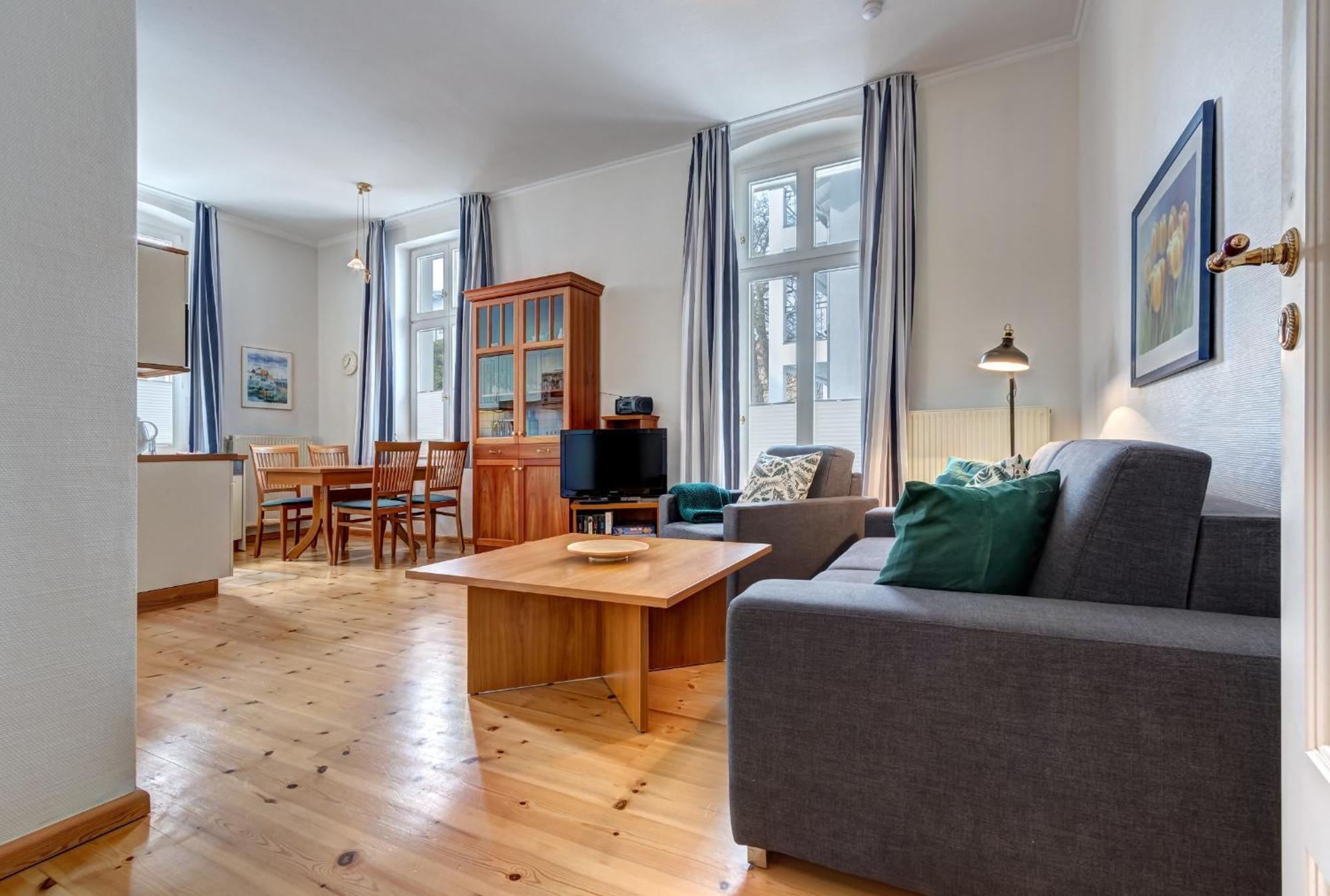 Villa Ahlbeck - Ferienwohnung Kuehlungsborn Heringsdorf  Eksteriør bilde